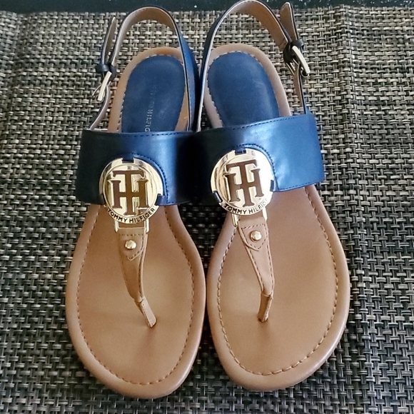 Tommy Hilfiger Sandles - Picture 4 of 8